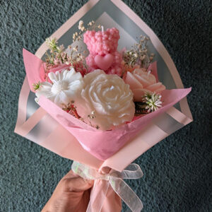 Bouquete floral con oso